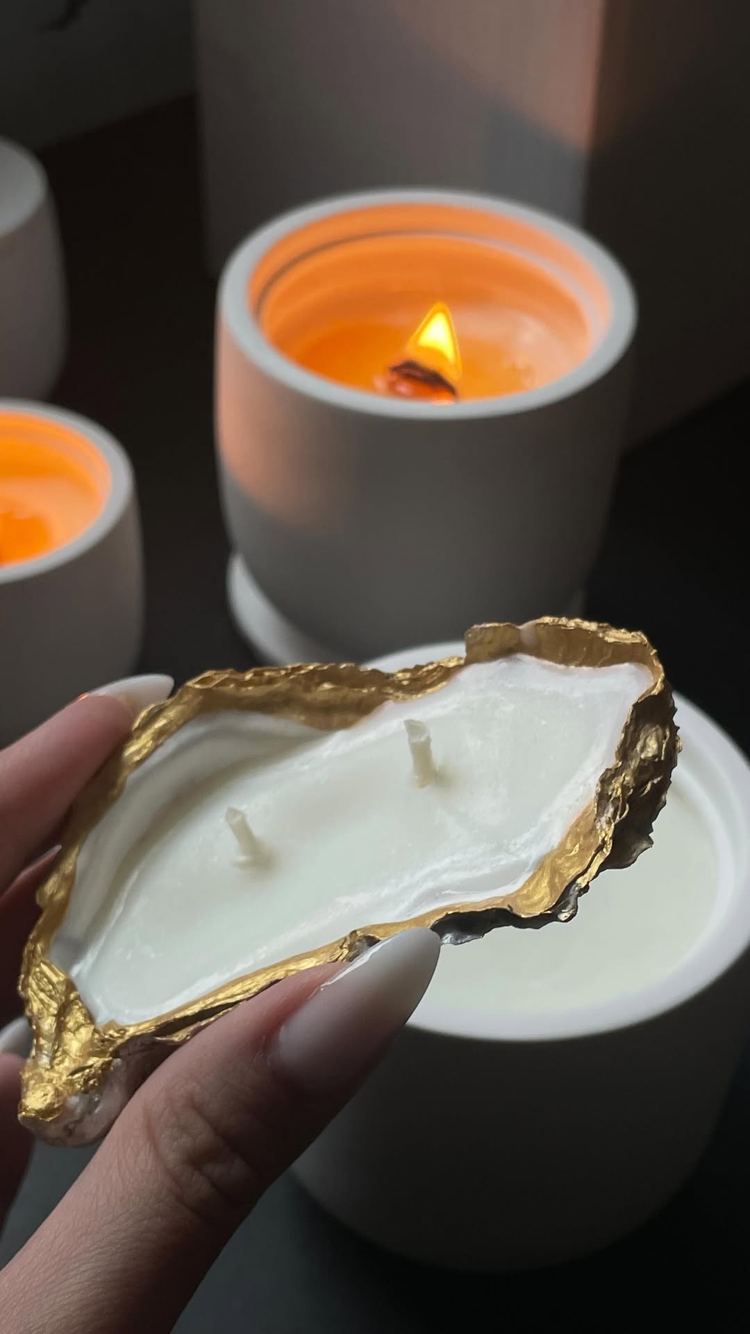 Oyster Shell Candle Gold